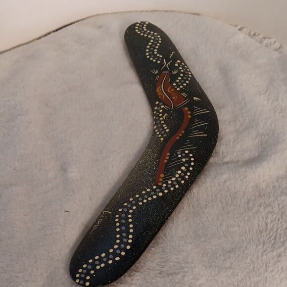 Aboriginal Dot Painted Reptile Boomerang - Picture 1 of 4